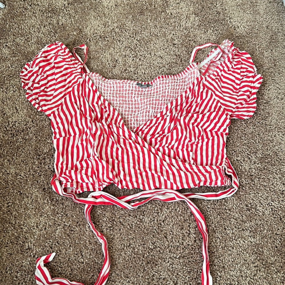 Cropped top